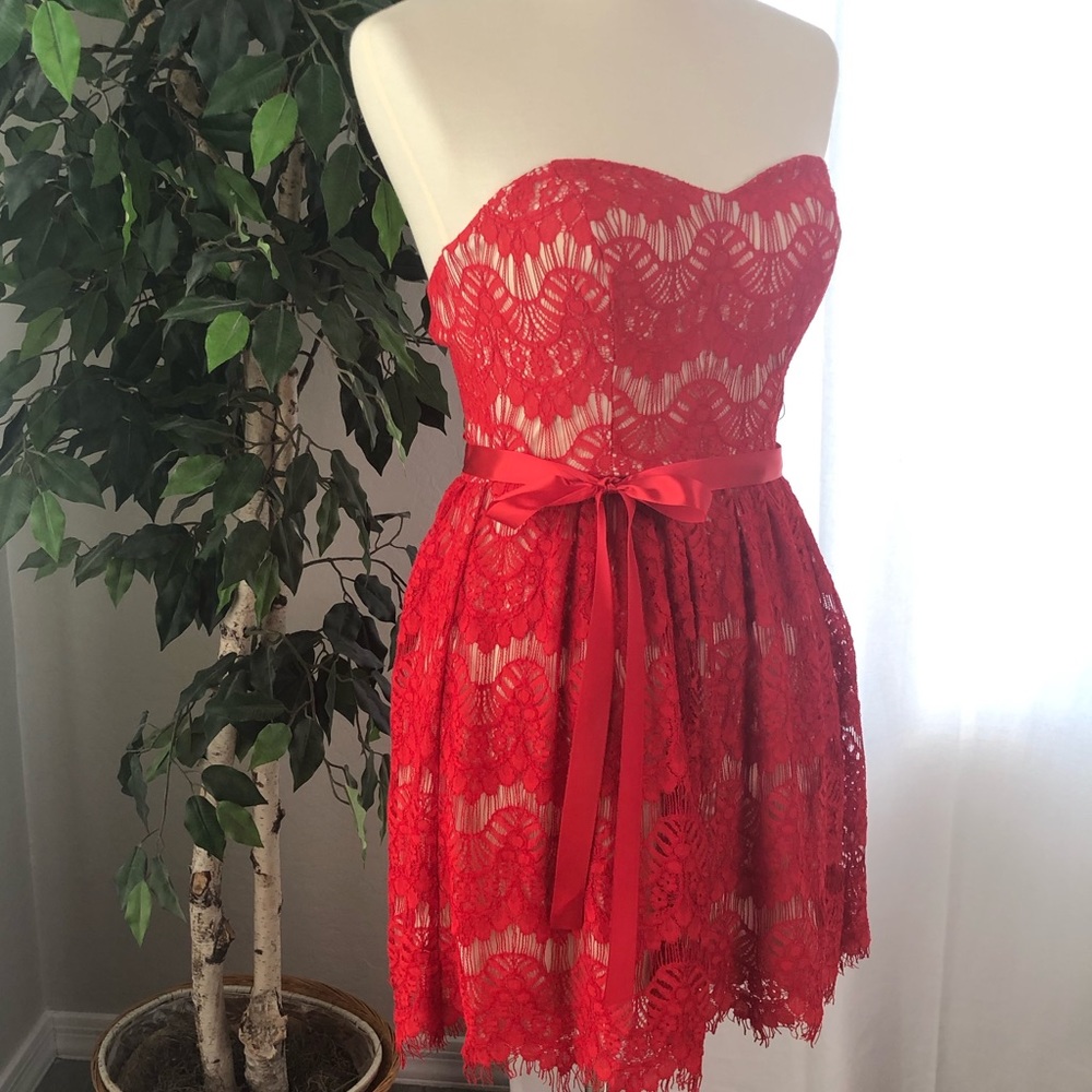 B. Darlin 7 8 Dress Red Lace Strapless Valentine